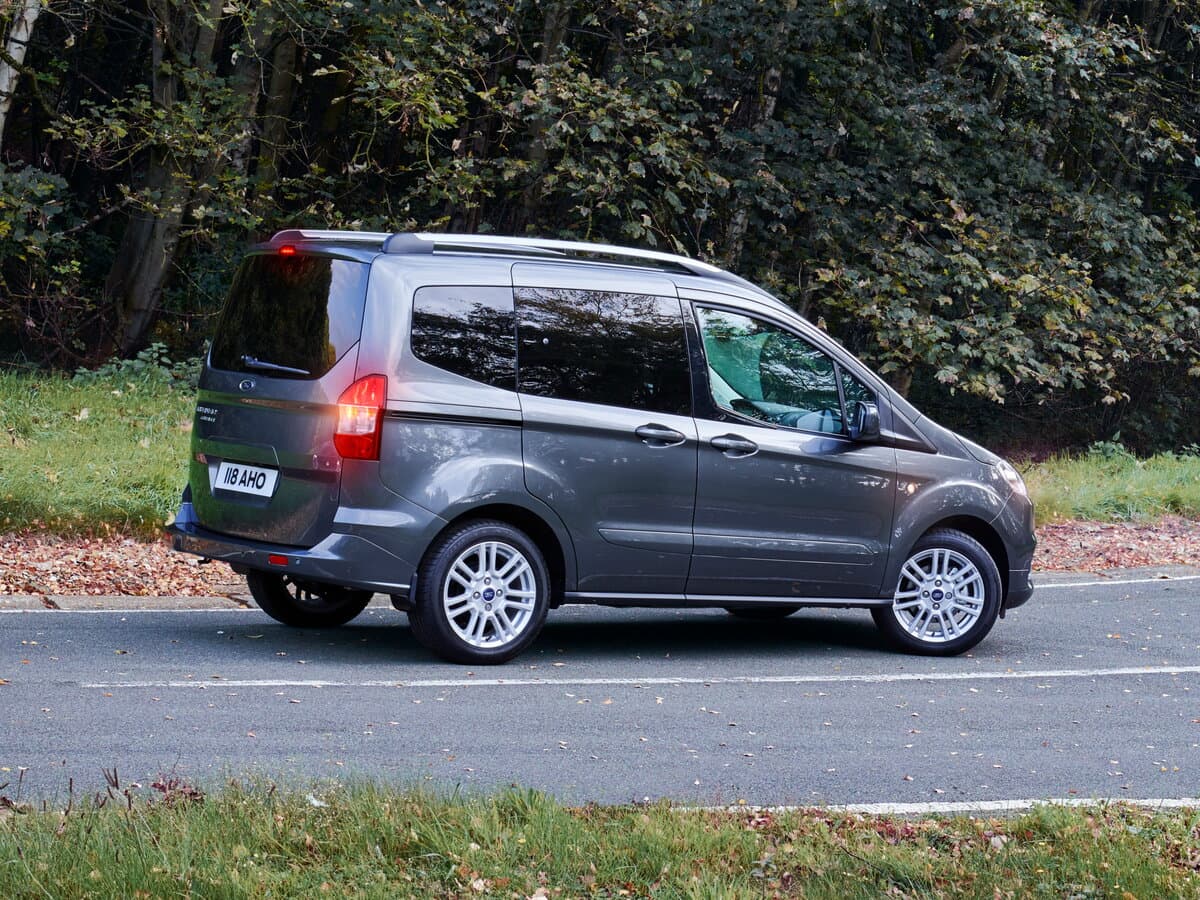 Ford Tourneo Courier I Restayling — Yandan
