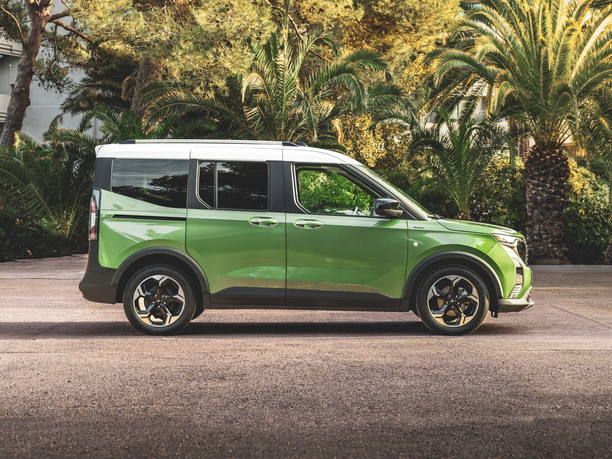 Ford Tourneo Courier II — Yandan