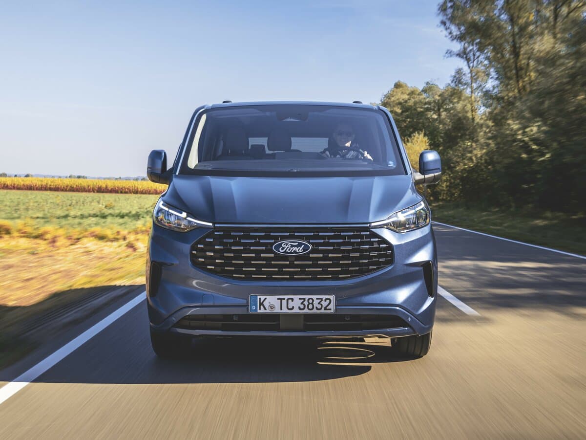 Ford Tourneo Custom II — Öndən