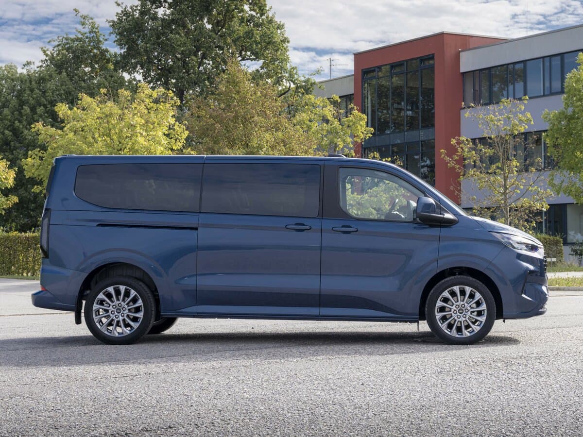 Ford Tourneo Custom II — Yandan