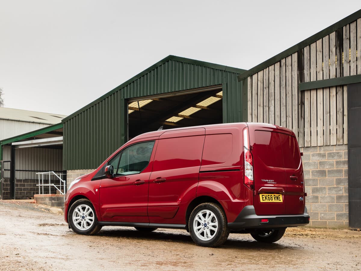Ford Transit Connect II Restayling — 3/4 arxadan