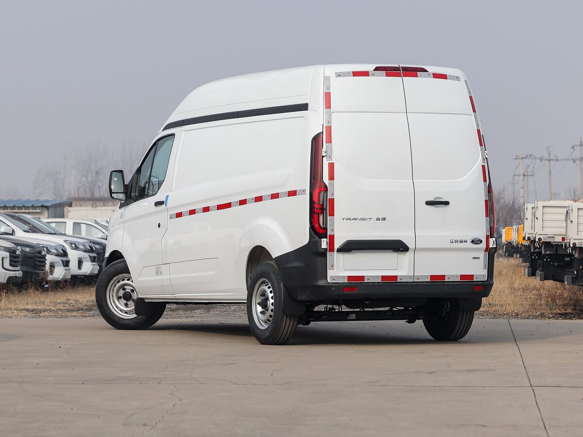 Ford Transit Custom I (China Market) — 3/4 arxadan