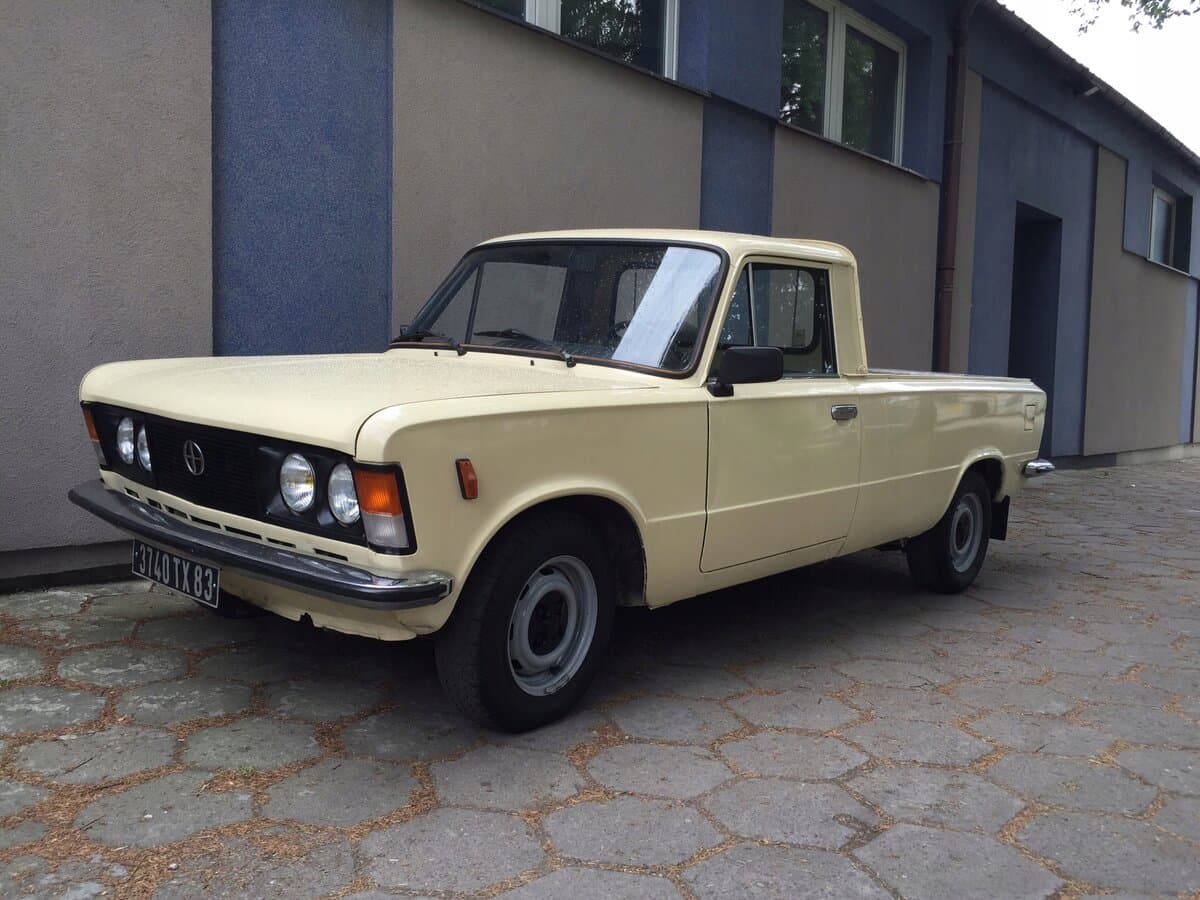 FSO 125p 1967 – 1992 — 3/4 arxadan