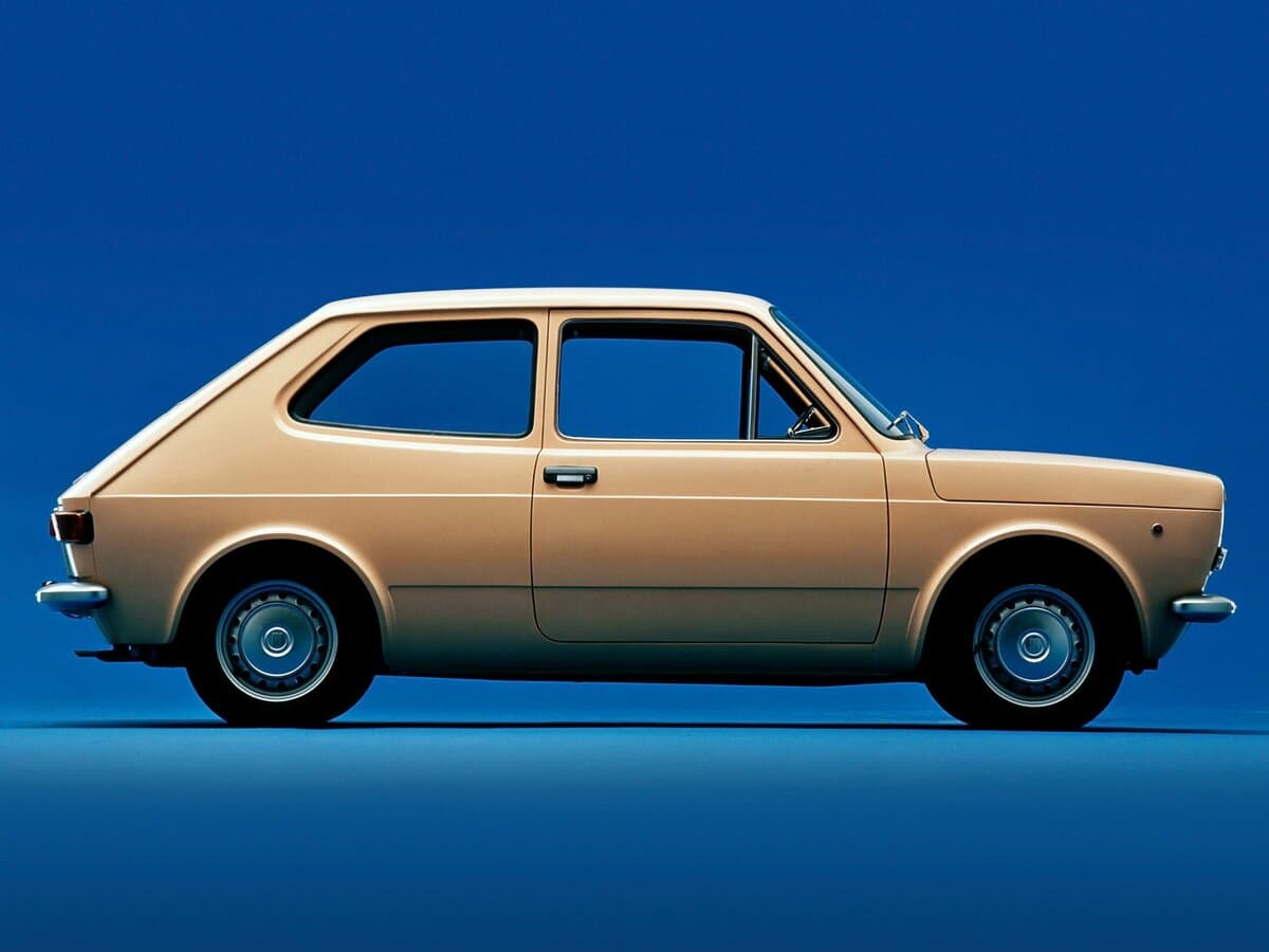 FSO 127p 1971 – 1976 — Yandan