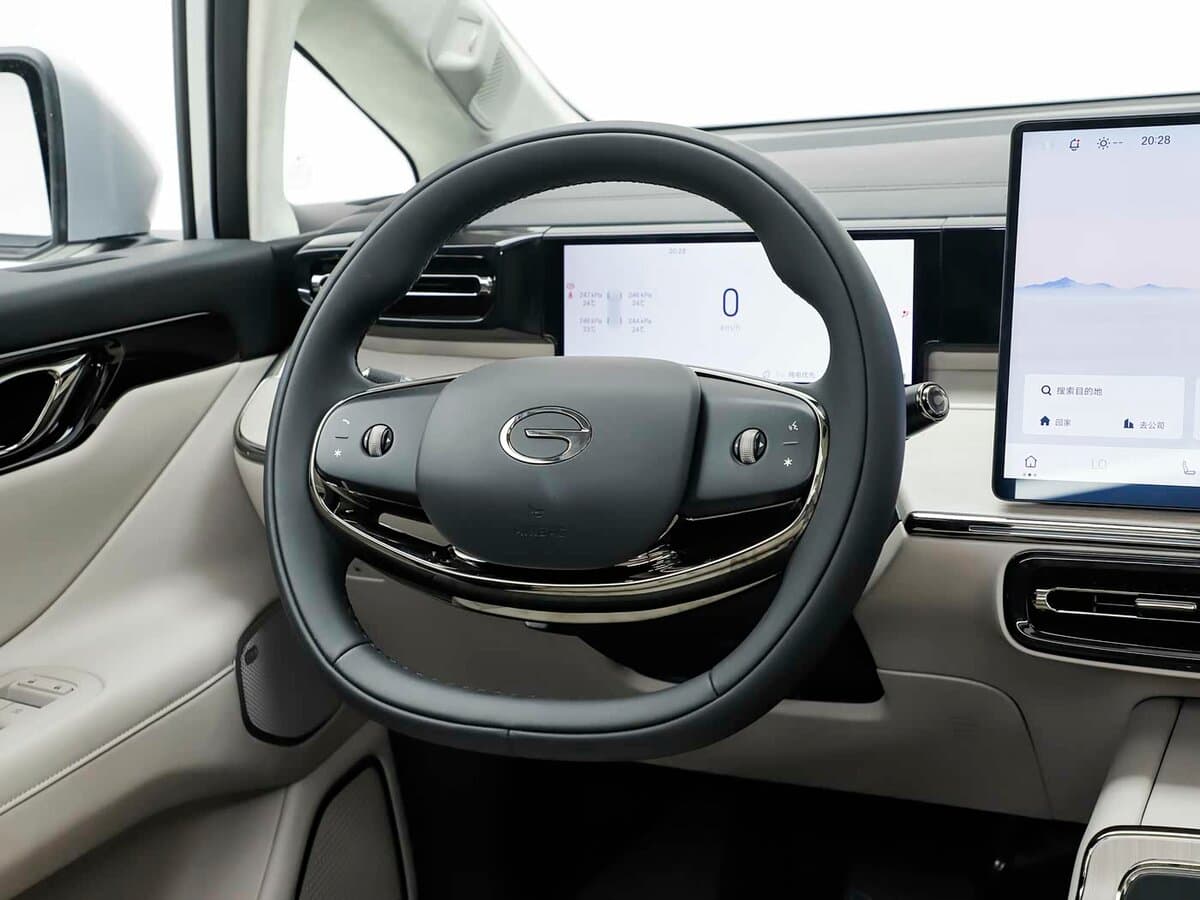 GAC Trumpchi E8 I Restayling — Sükan