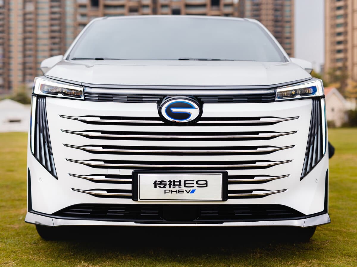GAC Trumpchi E9 I — Öndən