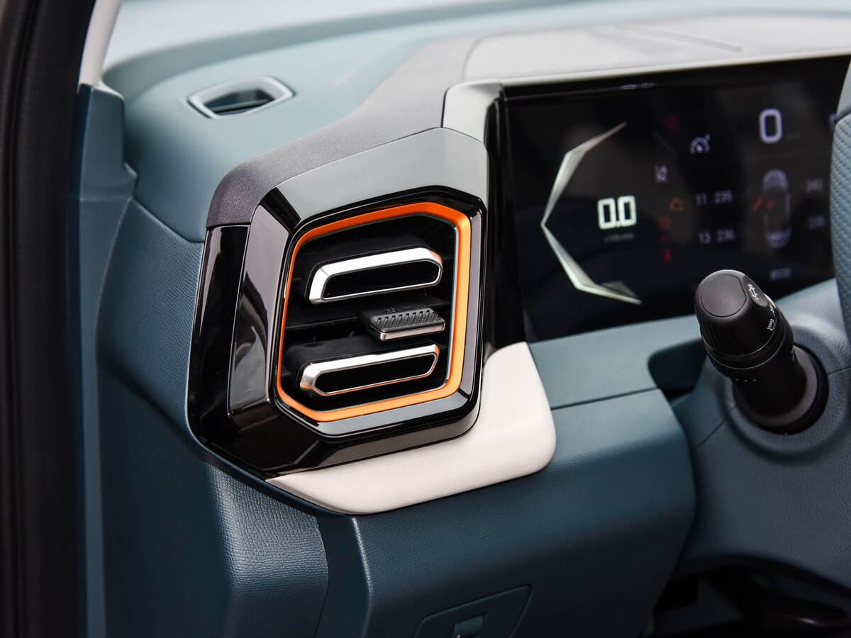 GAC Trumpchi GS3 II — Salon, öndən