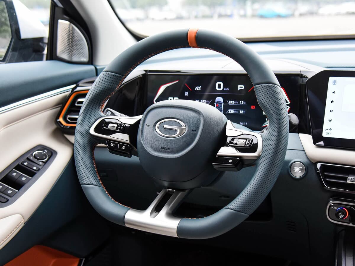 GAC Trumpchi GS3 II — Sükan