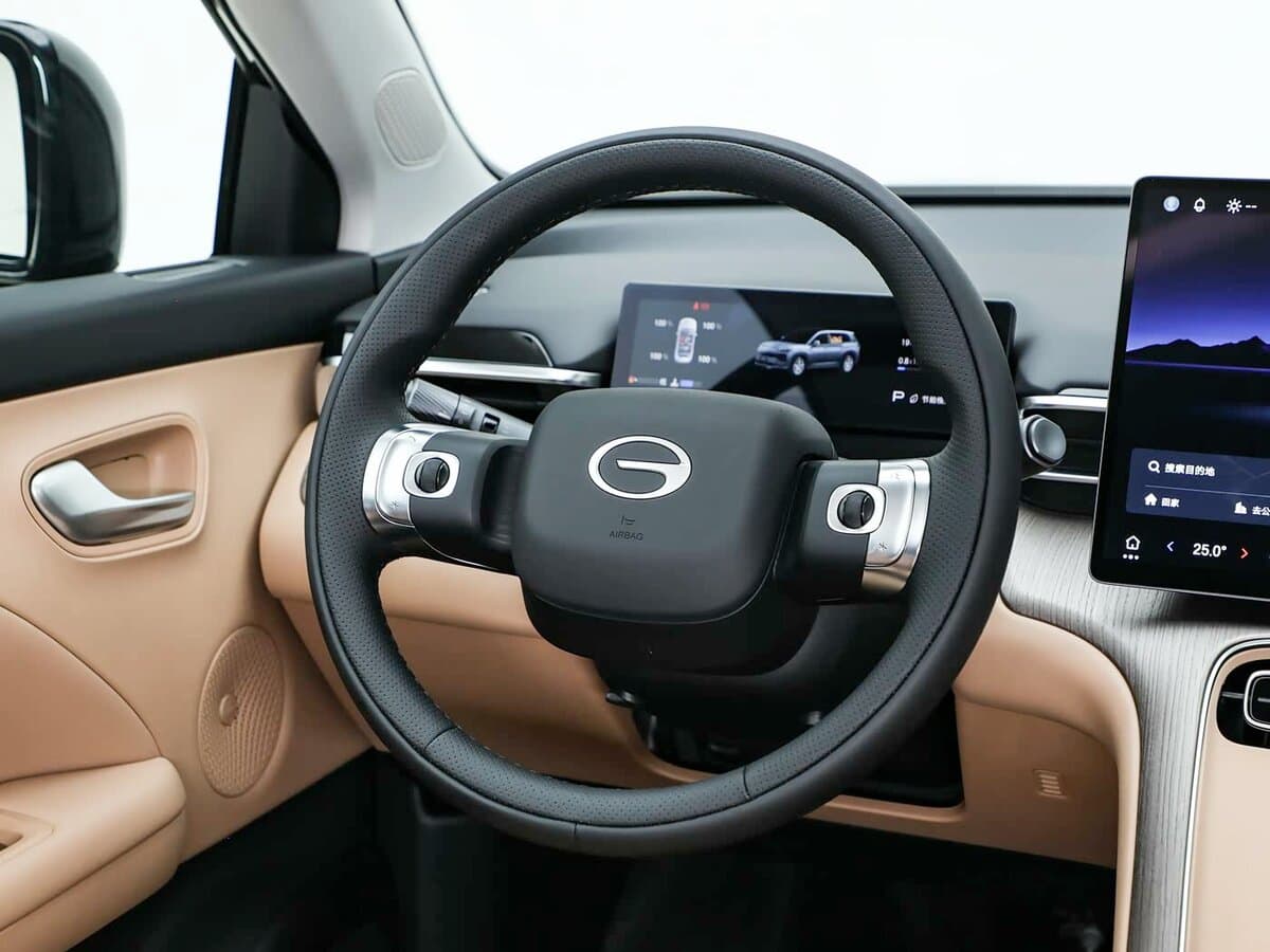 GAC Trumpchi GS4 III — Sükan