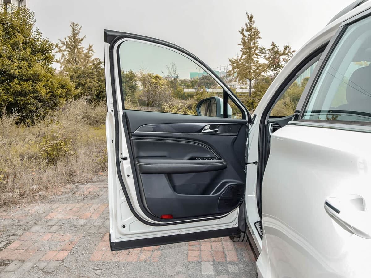 GAC Trumpchi GS5 II — Qapı