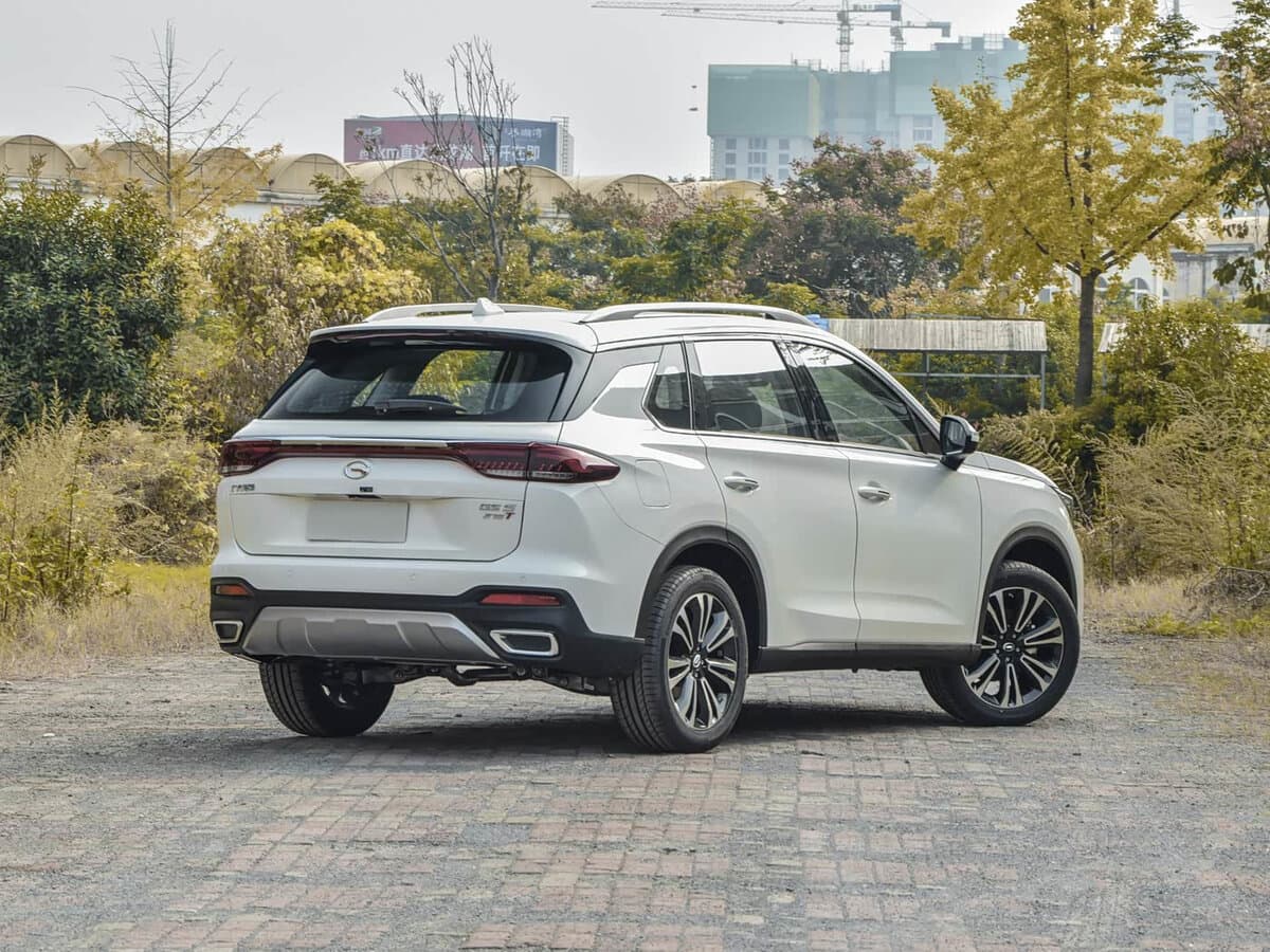 GAC Trumpchi GS5 II — 3/4 arxadan