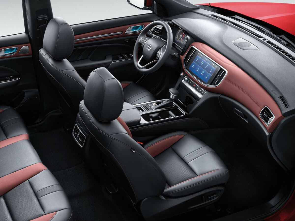 GAC Trumpchi GS8 I Restayling — Salon, öndən