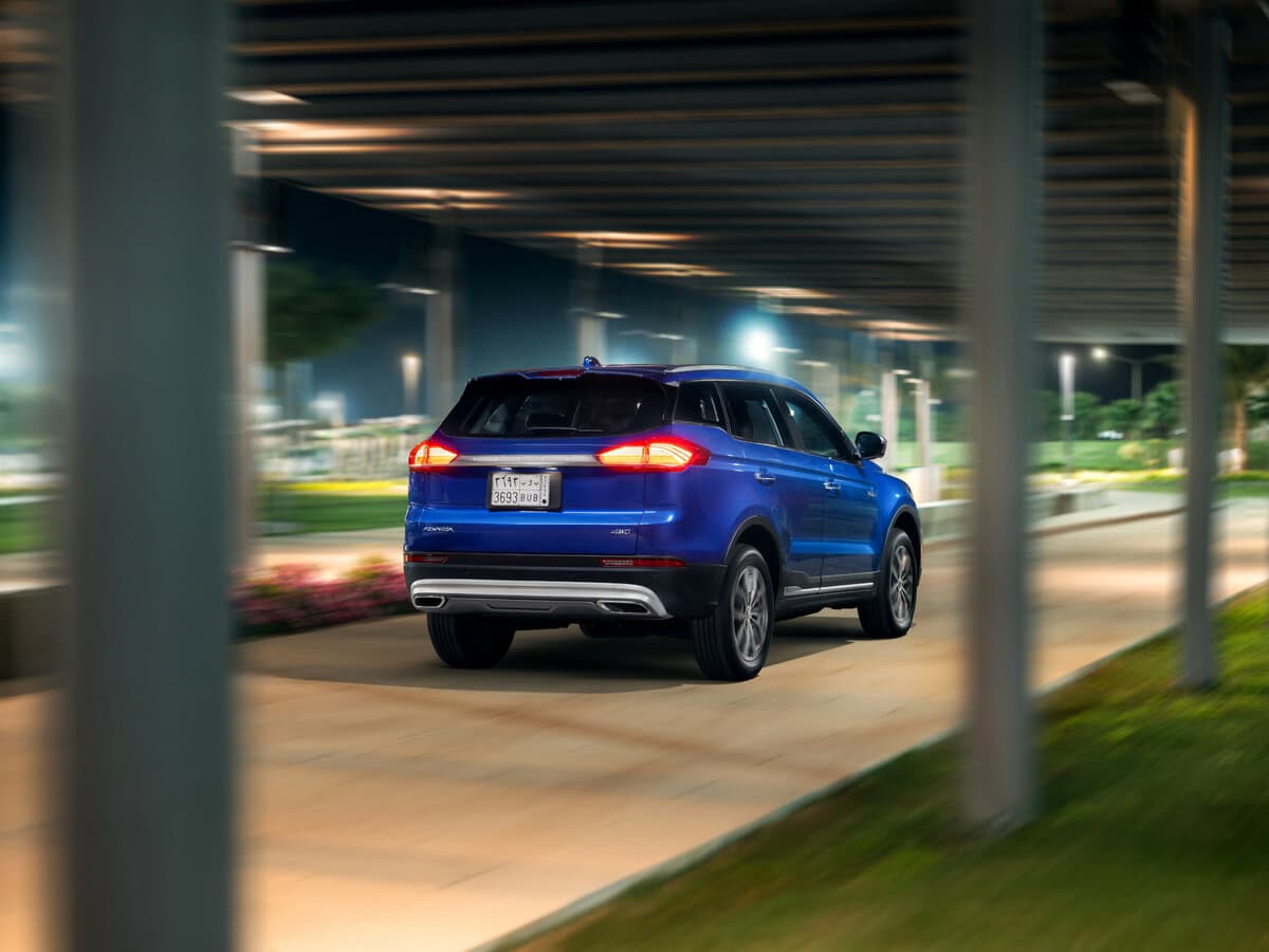 Geely Azkarra 2019 – 2023 — 3/4 arxadan