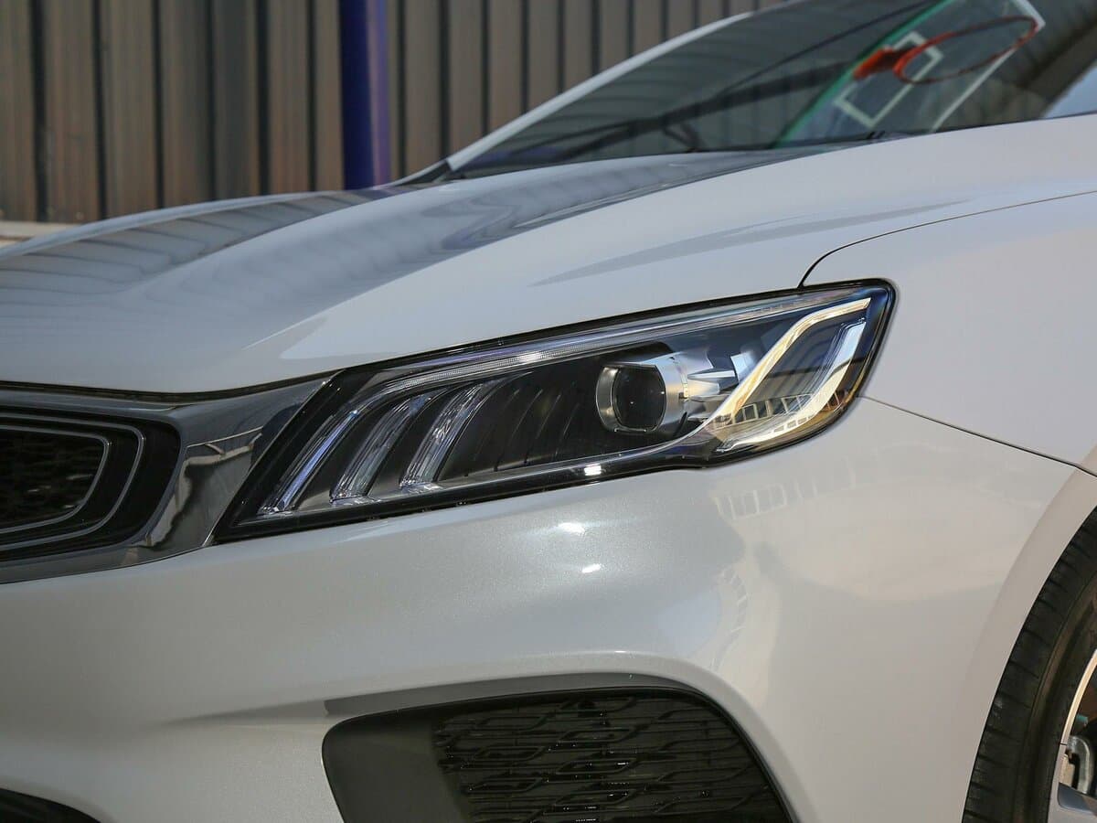 Geely Binrui I — Fara