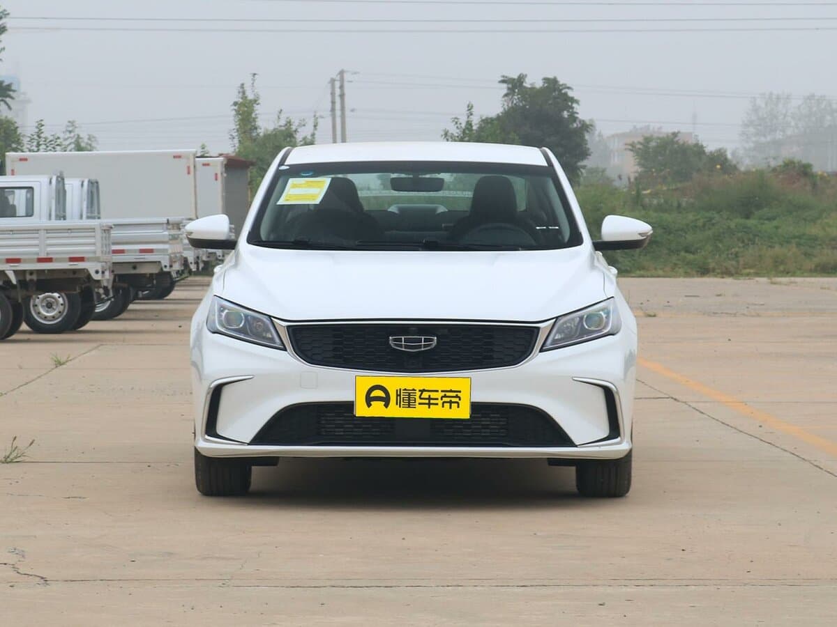 Geely Binrui I Restayling — Öndən