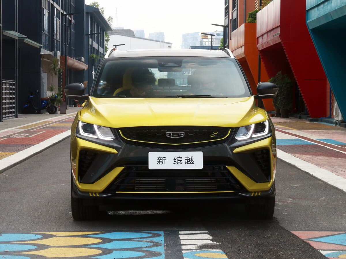 Geely Binyue I Restayling — Öndən