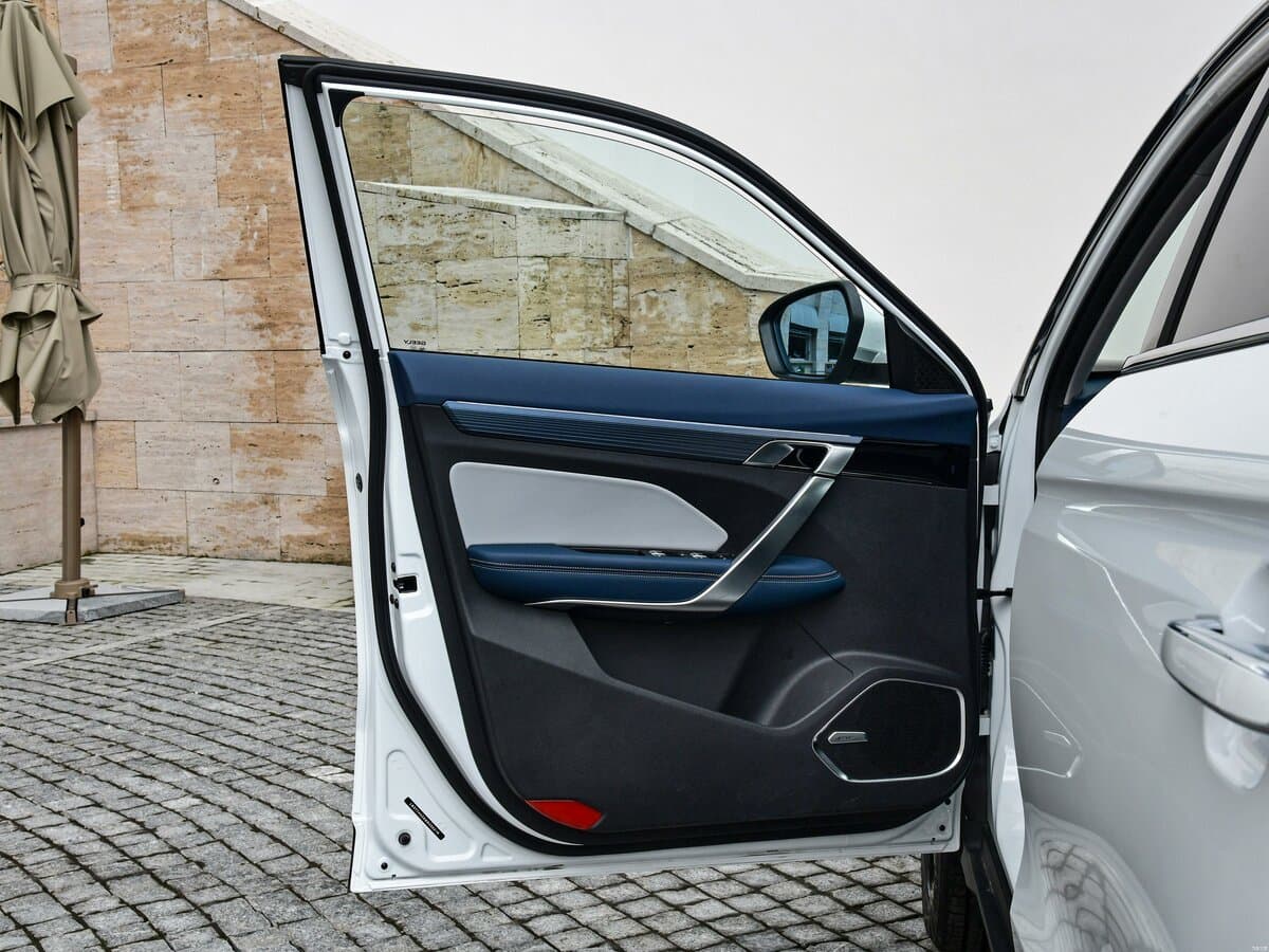 Geely Boyue I Restayling — Qapı
