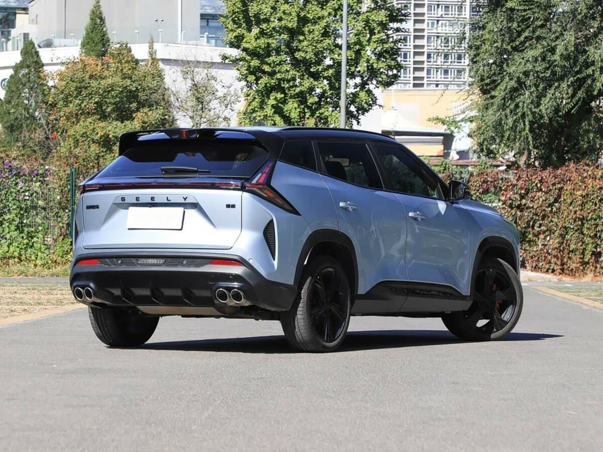 Geely Boyue II — 3/4 arxadan