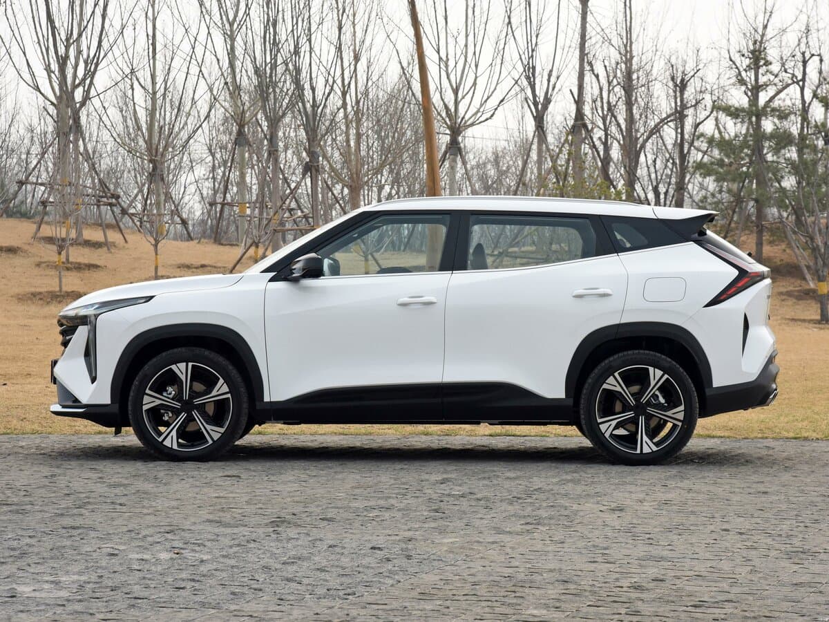 Geely Boyue Cool 2023 – 2025 — Yandan