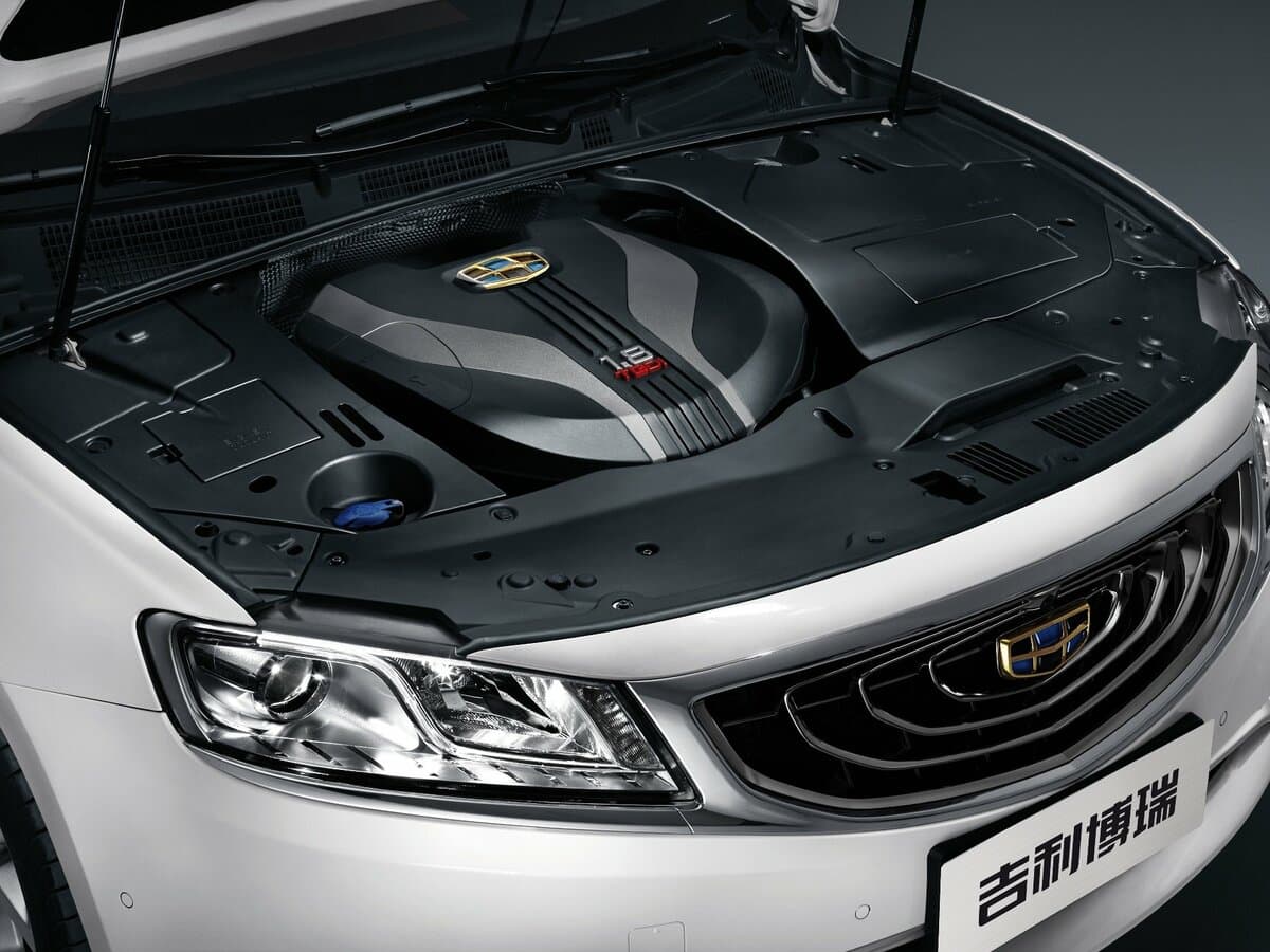 Geely Emgrand GT 2015 – 2020 — Salon, öndən