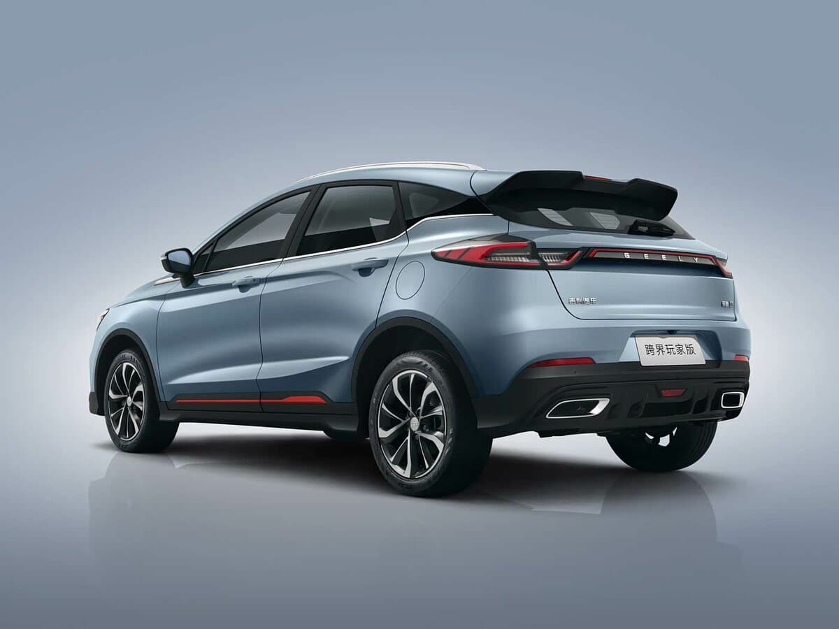 Geely Emgrand S 2021 – 2024 — 3/4 arxadan