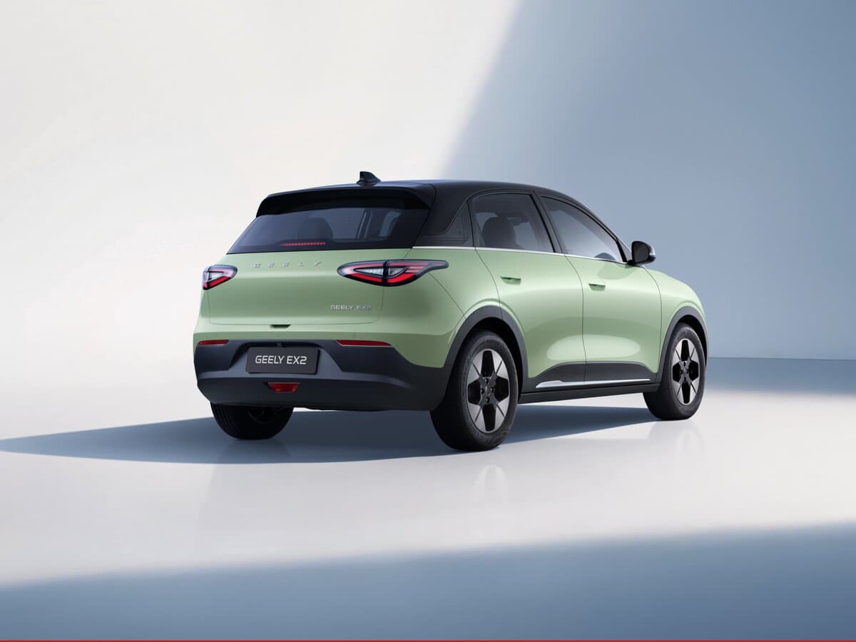 Geely EX2 2025 – indiyədək — 3/4 arxadan