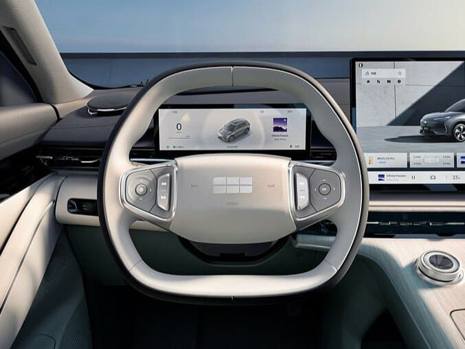 Geely Galaxy E5 2024 – indiyədək — Sükan