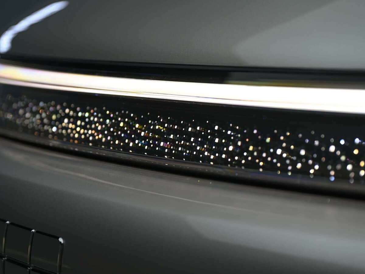 Geely Galaxy M9 2025 – indiyədək — Salon, öndən