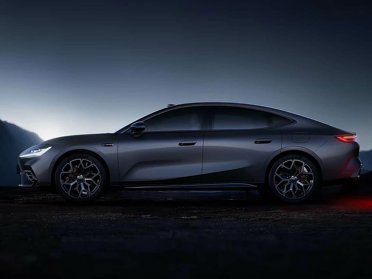 Geely Galaxy TT 2026 – indiyədək — Yandan