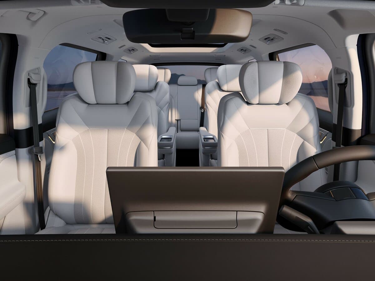 Geely Galaxy V900 2025 – indiyədək — Salon, öndən