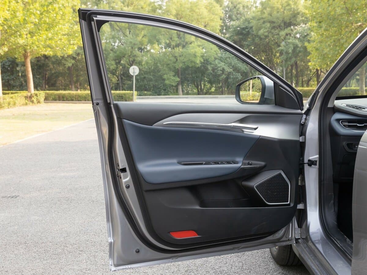 Geely Geometry G6 2022 – indiyədək — Qapı