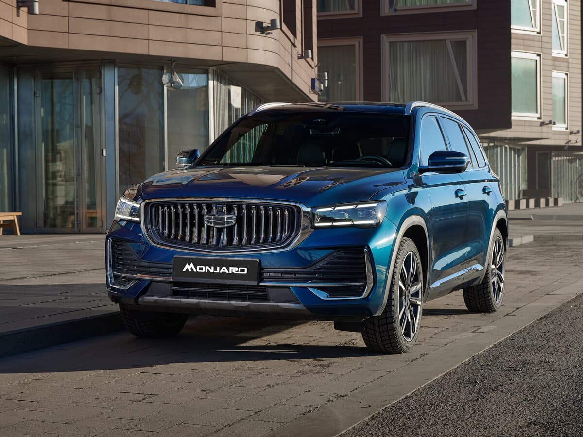 Geely Monjaro I — Öndən