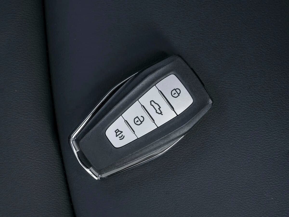 Geely Radar King Kong 2024 – indiyədək — Salon, arxadan