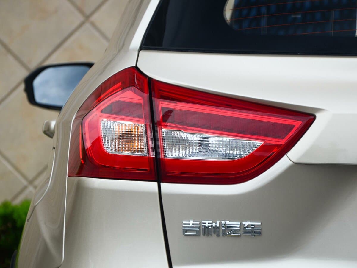 Geely Vision X3 I — Detal