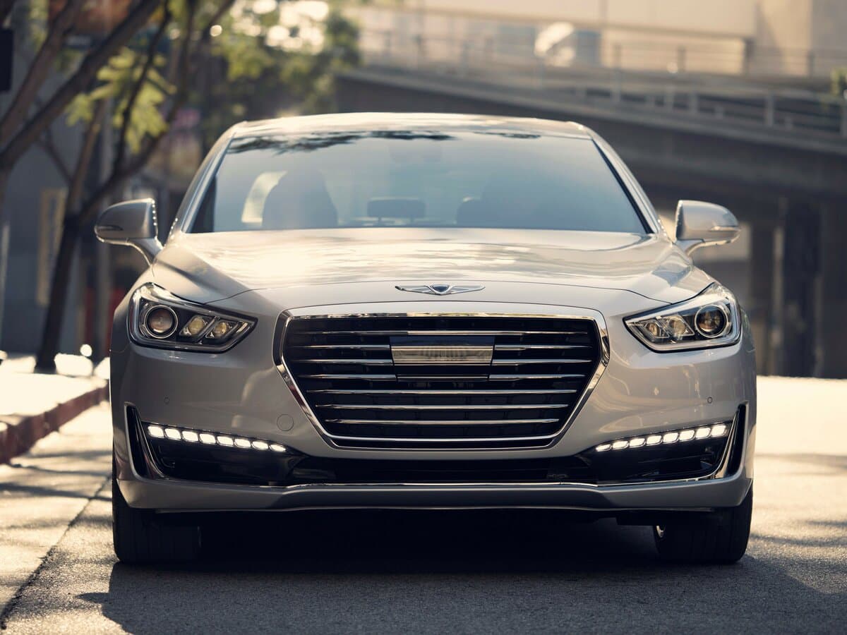 Genesis G90 I — Öndən