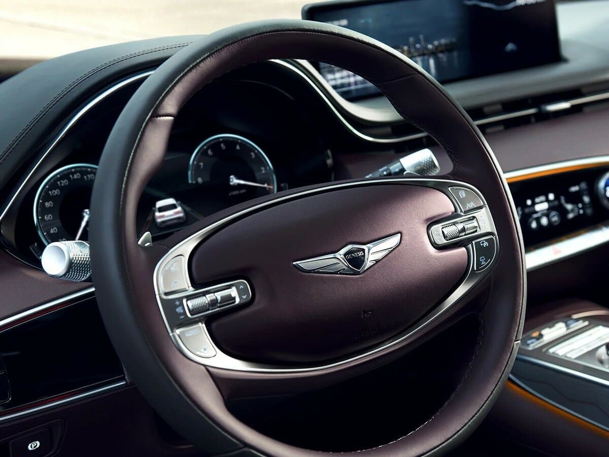 Genesis GV70 I — Sükan