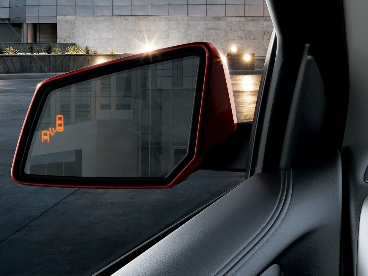 GMC Acadia I Restayling — Yan güzgü
