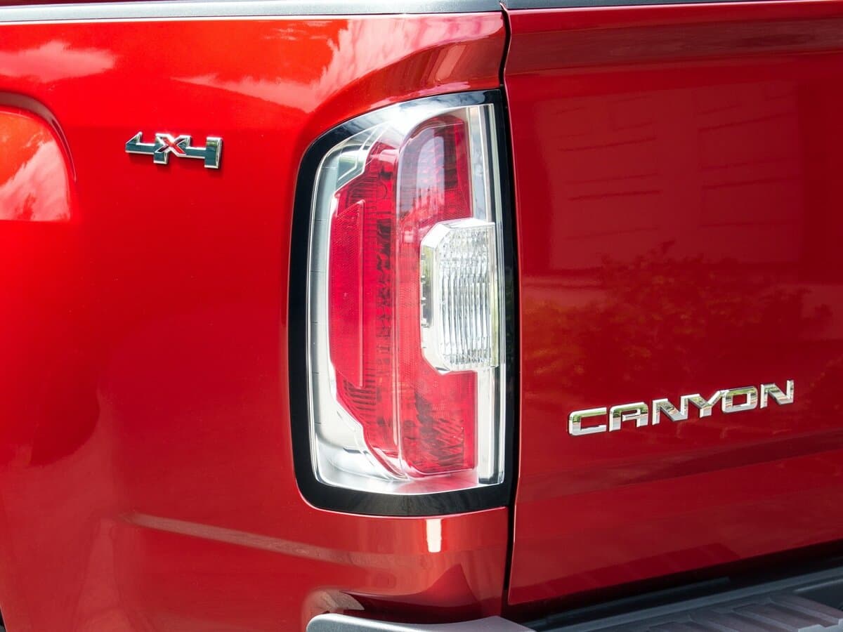 GMC Canyon II — Detal