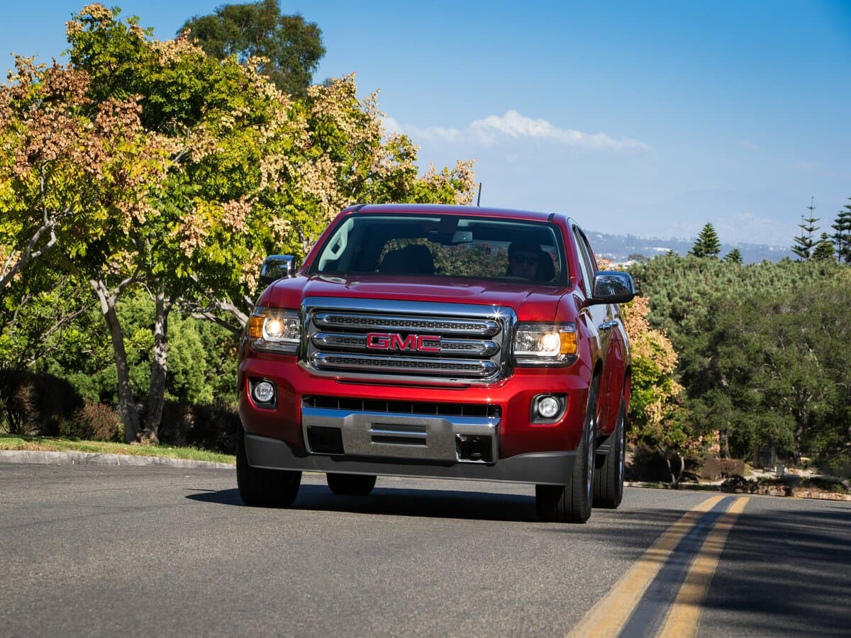 GMC Canyon II — Öndən