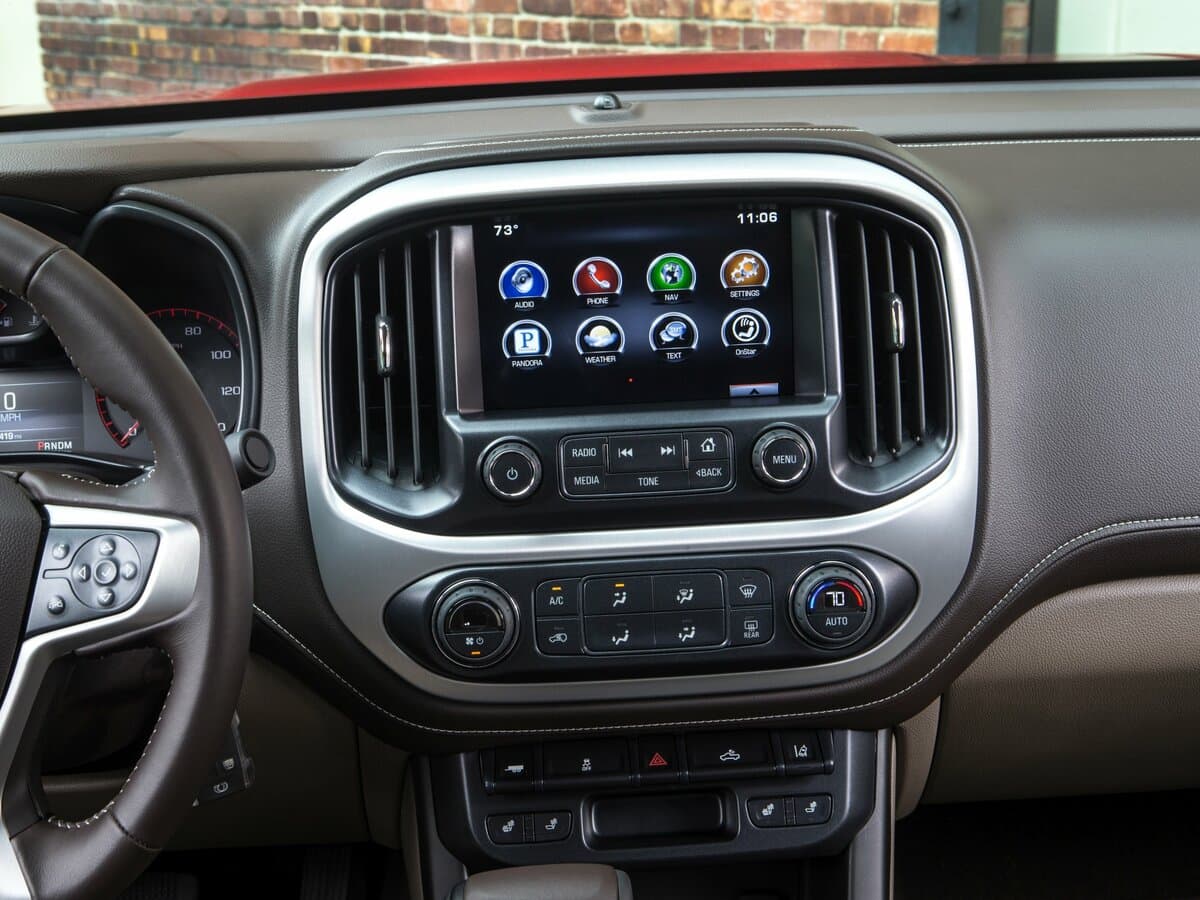 GMC Canyon II — Salon, öndən
