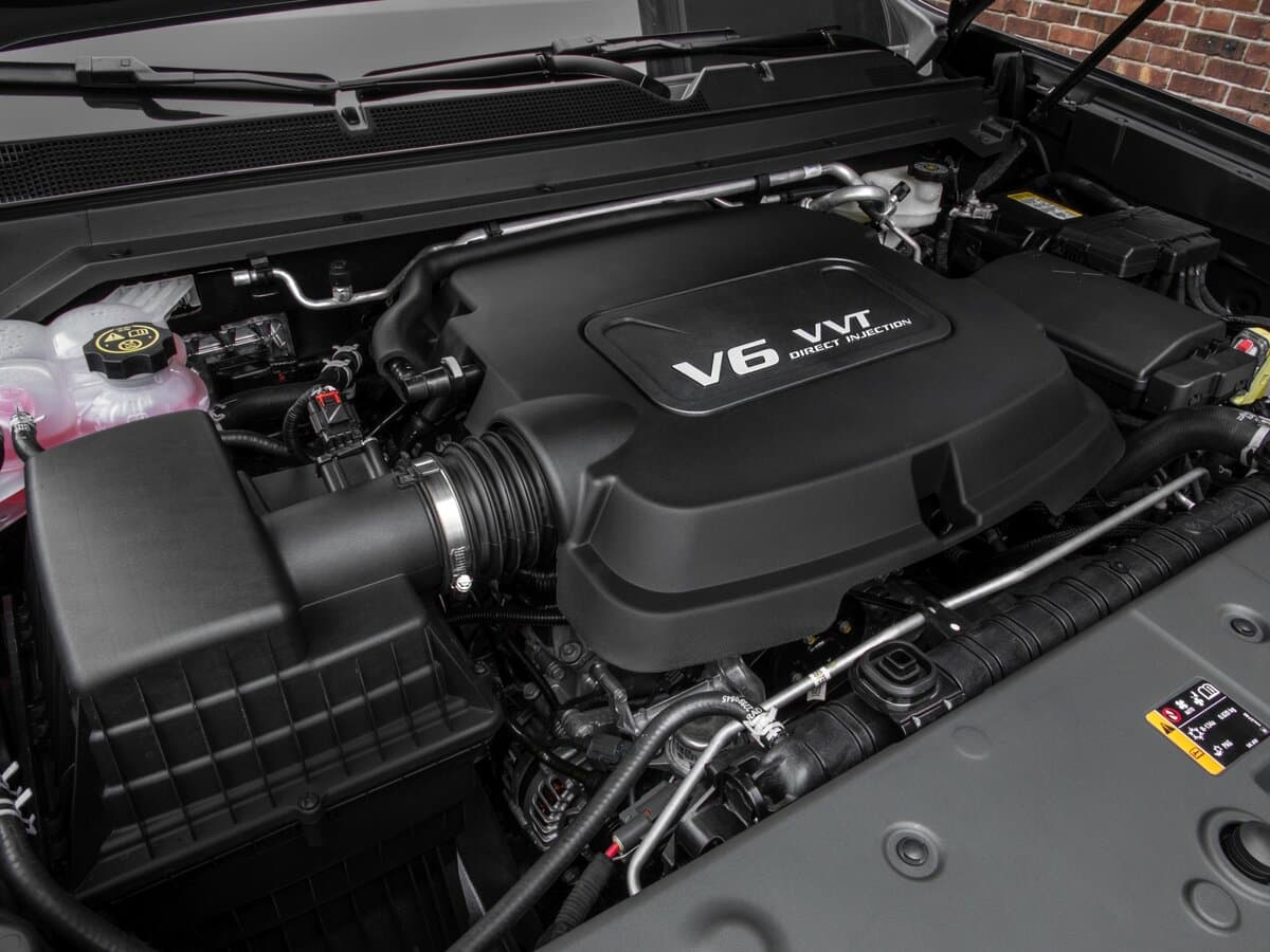 GMC Canyon II — Salon, arxadan