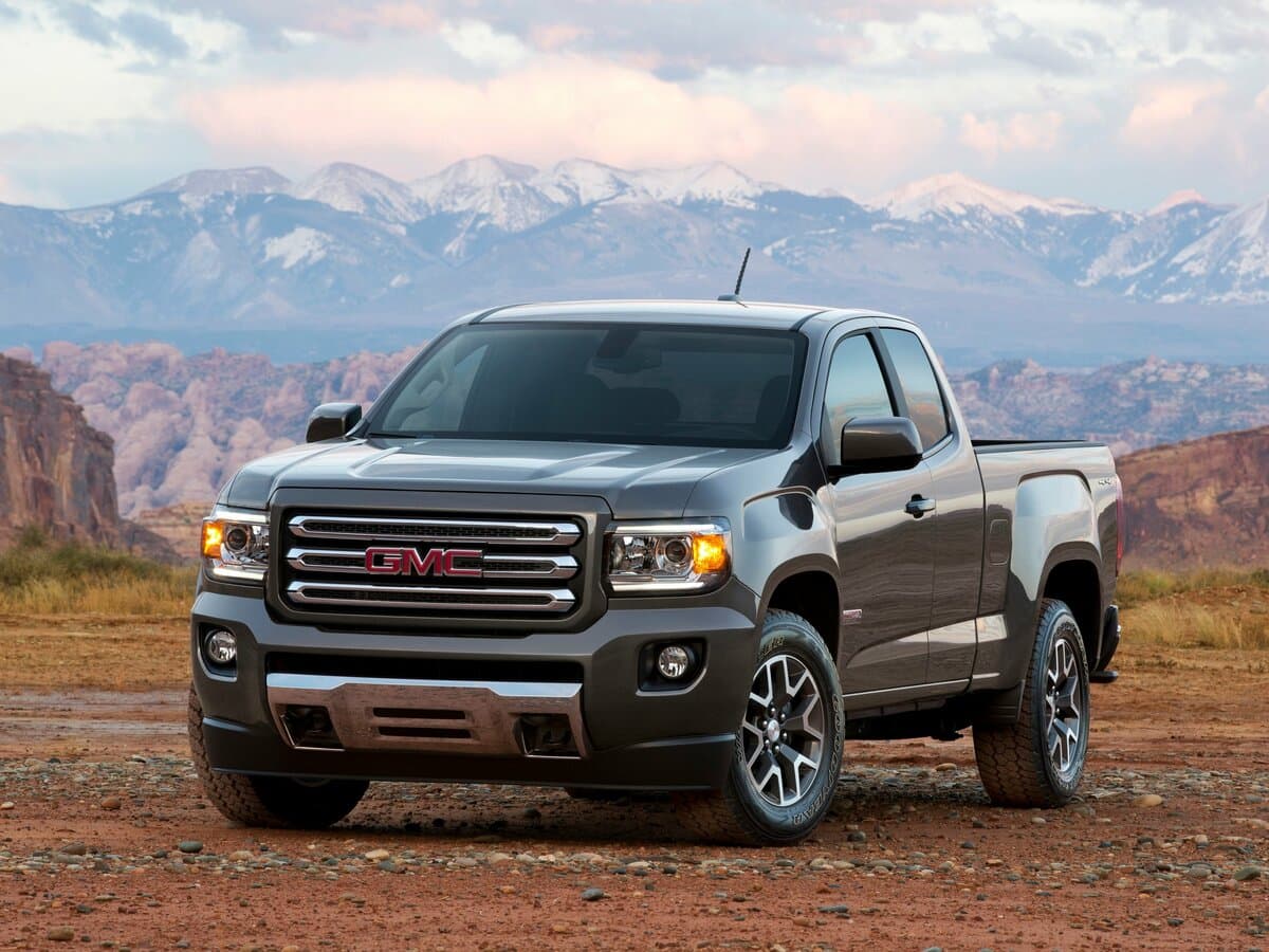 GMC Canyon II — Öndən