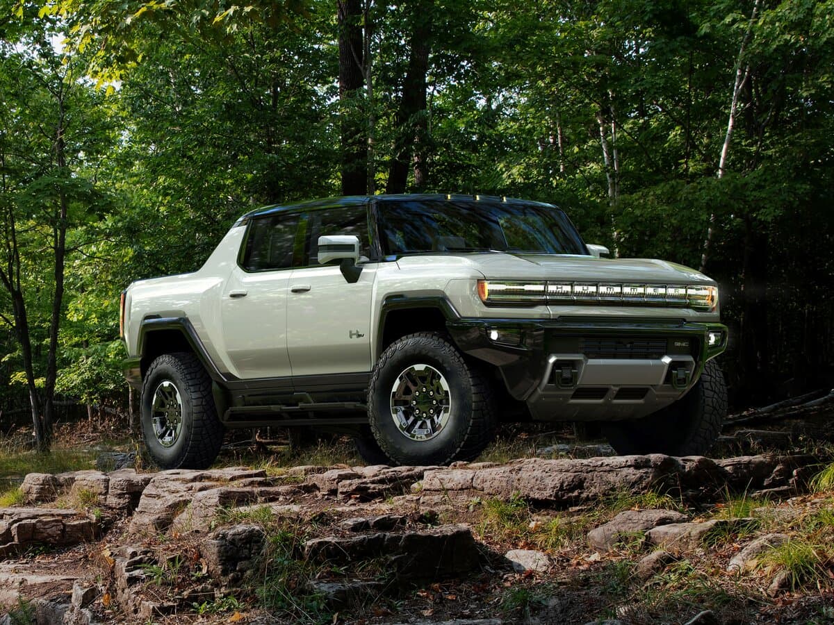GMC Hummer EV 2021 – indiyədək — Əsas şəkil