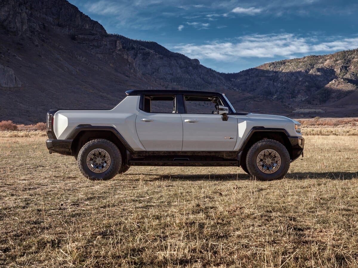 GMC Hummer EV 2021 – indiyədək — Yandan