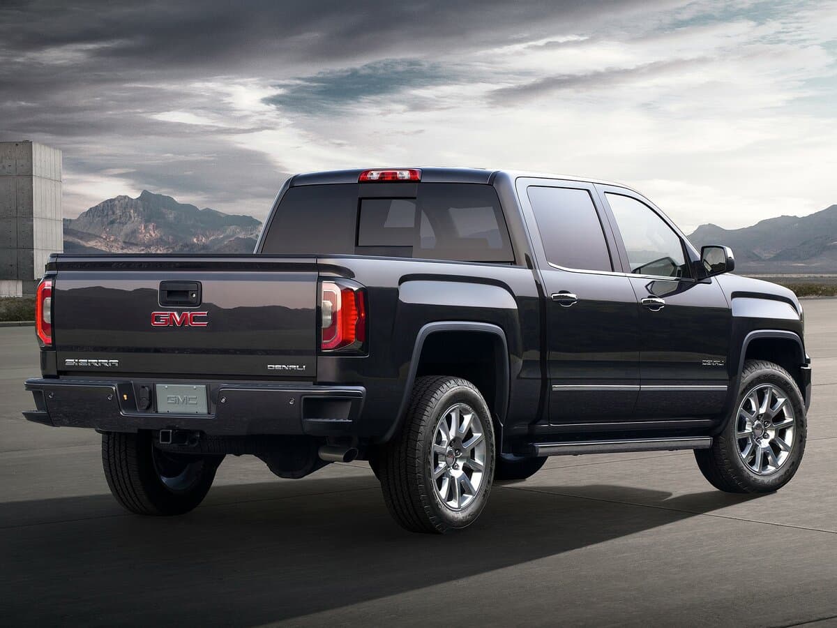 GMC Sierra III (K2XX) Restayling — 3/4 arxadan