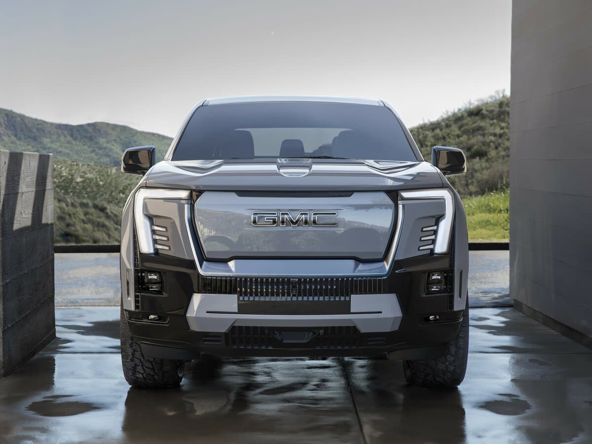 GMC Sierra IV Restayling — Öndən