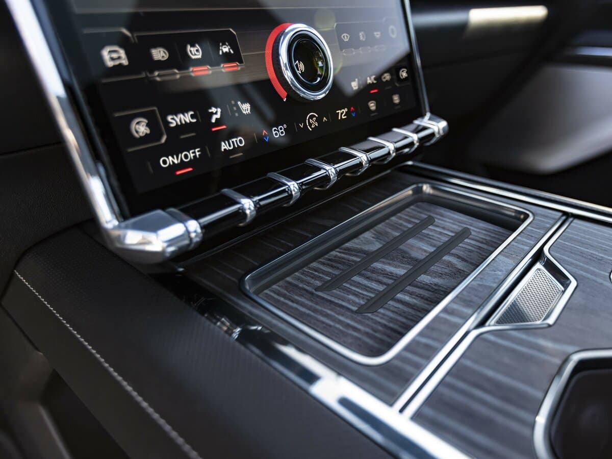 GMC Sierra IV Restayling — Salon, arxadan