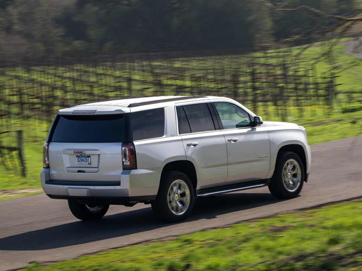 GMC Yukon IV (GMT K2UG) — 3/4 arxadan