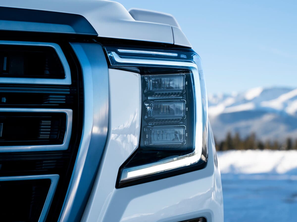 GMC Yukon V — Fara