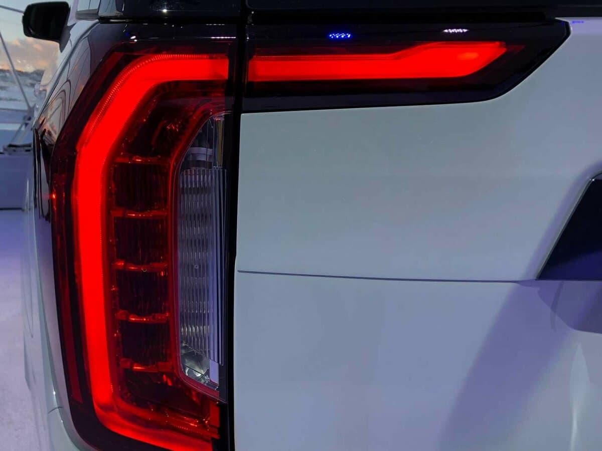 GMC Yukon V — Detal